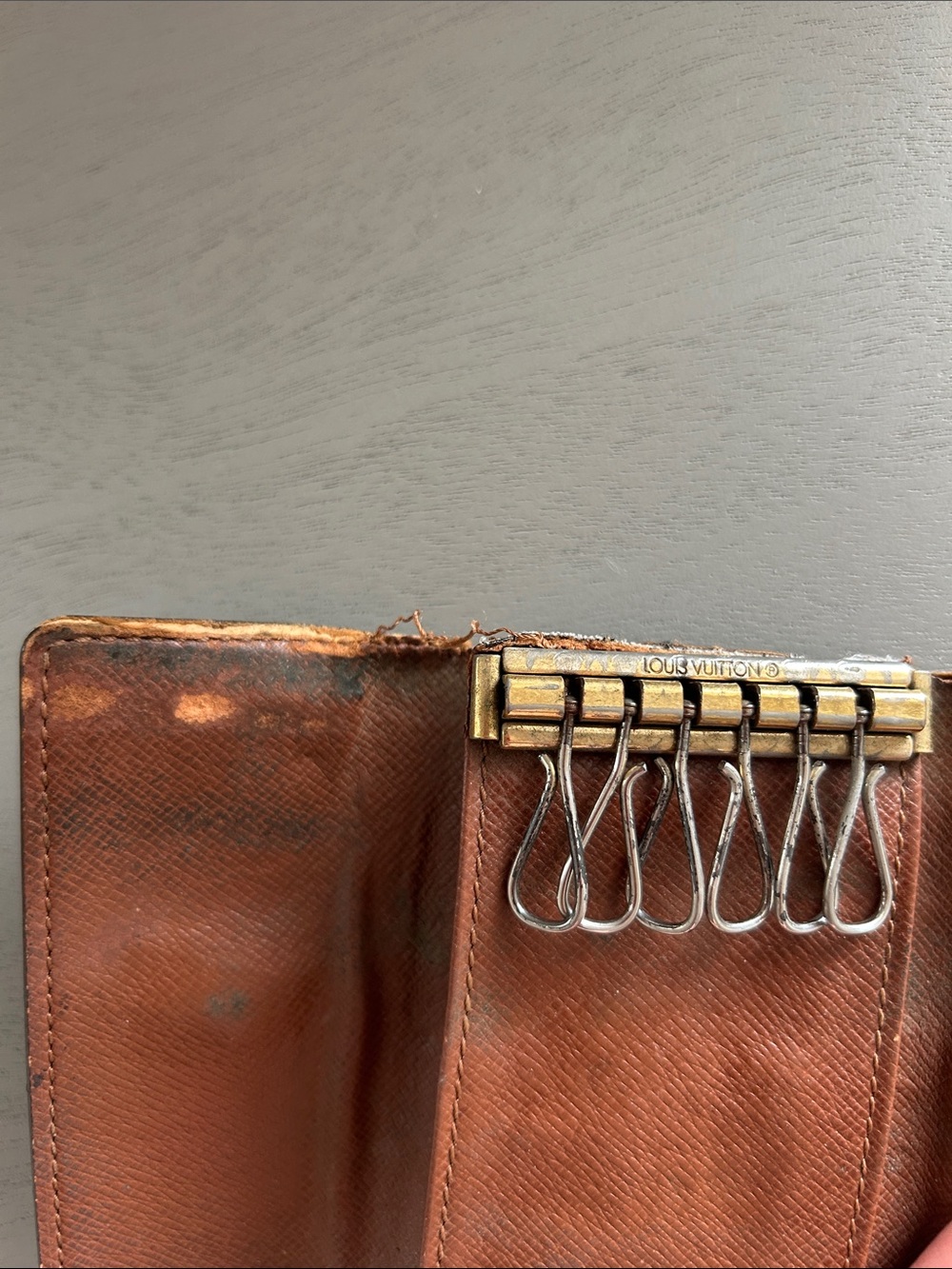 Louis Vuitton Keychain - Picture 8 of 10